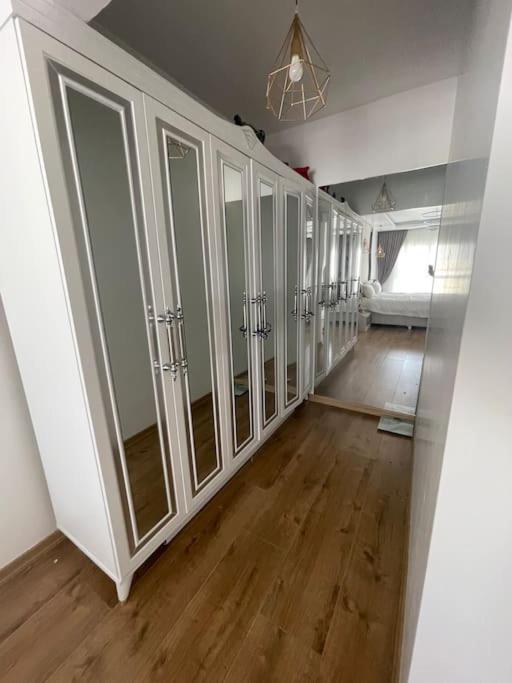 Daire Pool 24-7 Security Within The Complex İstanbul