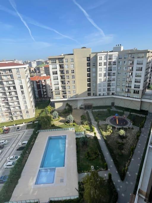 Daire Pool 24-7 Security Within The Complex İstanbul